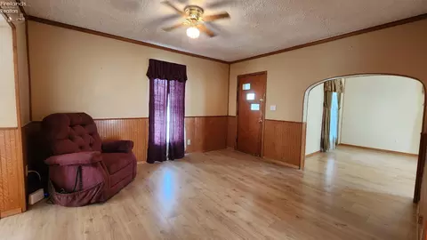 Living - 11 N Main St, Willard, OH 44890 photo 2 of 4