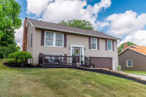 508 Cottonwood Dr, Willard, OH 44890 photo 2