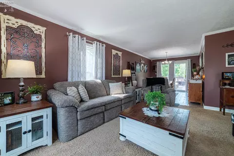 508 Cottonwood Dr, Willard, OH 44890 photo 6