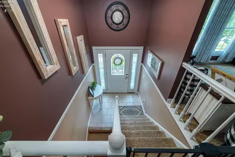 508 Cottonwood Dr, Willard, OH 44890 photo 4