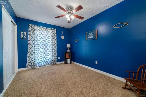 508 Cottonwood Dr, Willard, OH 44890 photo 14