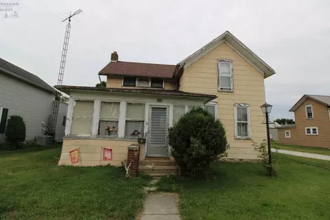 308 N Main St, Gibsonburg, OH 43431