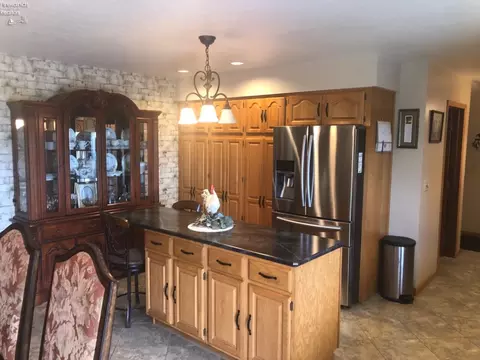 Kitchen - 911 Bogart Rd, Huron, OH 44839 photo 1 of 6