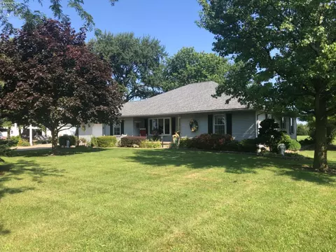 Exterior - 911 Bogart Rd, Huron, OH 44839 photo 7 of 29
