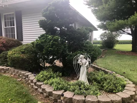 Exterior - 911 Bogart Rd, Huron, OH 44839 photo 6 of 29