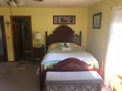 Bedroom - 911 Bogart Rd, Huron, OH 44839 photo 5 of 5