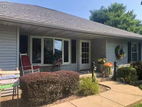 Exterior - 911 Bogart Rd, Huron, OH 44839 photo 8 of 29