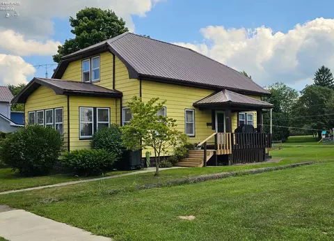 110 Motson St, Willard, OH 44890