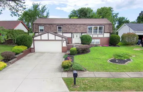 644 Shumaker Dr, Bellevue, OH 44811