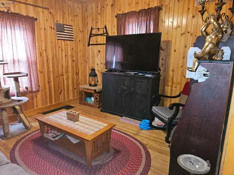 12 Corwin St, Norwalk, OH 44857 photo 3
