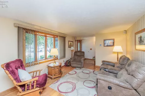 824 Strowbridge Dr, Huron, OH 44839 photo 7