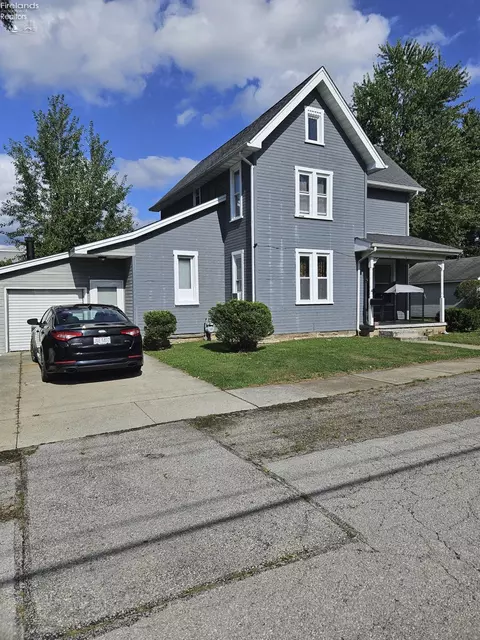 4 Manahan Ave, Norwalk, OH 44857