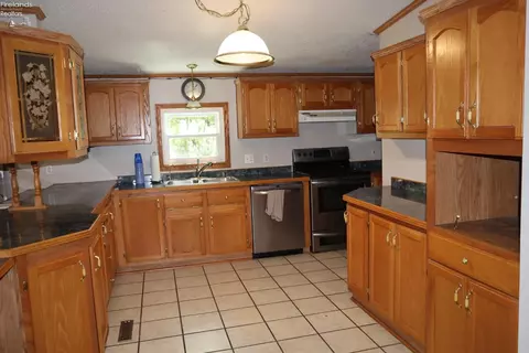2401 Collins Rd, Collins, OH 44826 photo 16