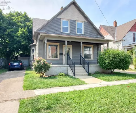 1419 Carr St, Sandusky, OH 44870