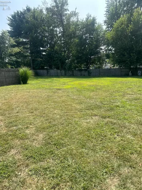 10 E Harkness St, Norwalk, OH 44857 photo 22