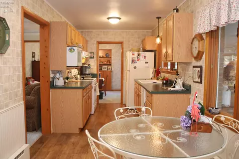 Kitchen - 715 Maplewood St, Willard, OH 44890 photo 5 of 5