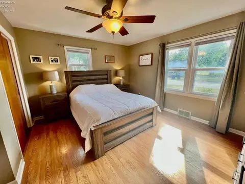 Bedroom - 524 Washington Ave, Huron, OH 44839 photo 1 of 6
