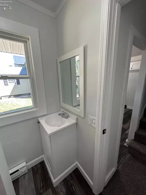 224 Park St, Willard, OH 44890 photo 18