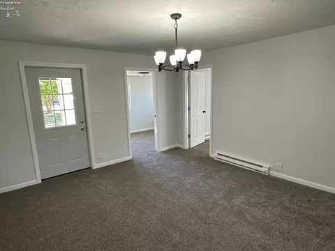 224 Park St, Willard, OH 44890 photo 7