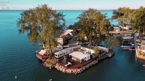 2231 S Harborview Dr #44, Marblehead, OH 43440