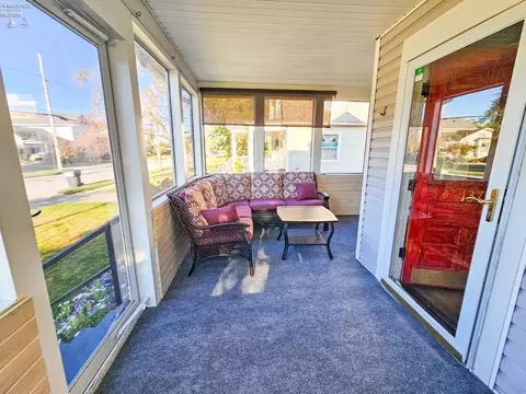 137 E Forest St, Clyde, OH 43410 photo 5