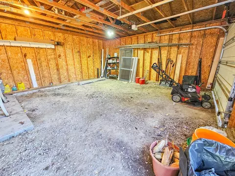 137 E Forest St, Clyde, OH 43410 photo 40