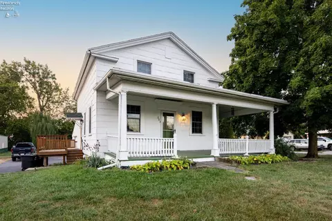 203 Water St, Woodville, OH 43469
