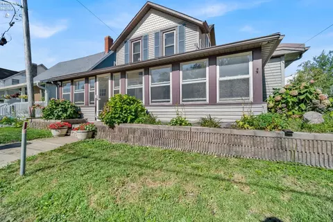 Exterior - 16 Rye Beach Rd, Huron, OH 44839 photo 3 of 7
