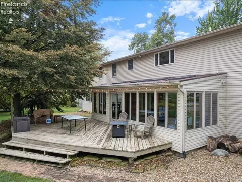 Exterior - 3102 Margo, Huron, OH 44839 photo 16 of 27