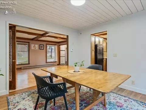 Dining - 3102 Margo, Huron, OH 44839 photo 2 of 4