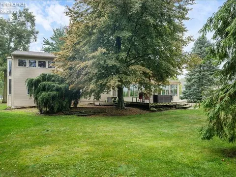 Exterior - 3102 Margo, Huron, OH 44839 photo 19 of 27