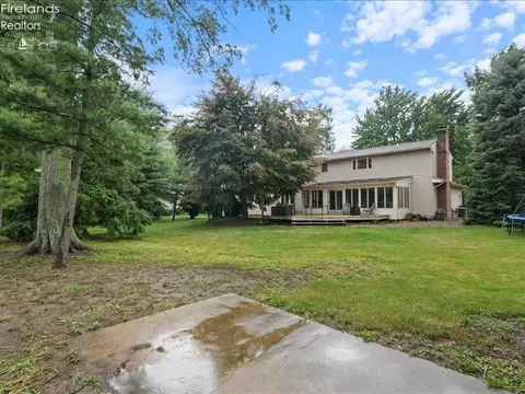 Exterior - 3102 Margo, Huron, OH 44839 photo 17 of 27