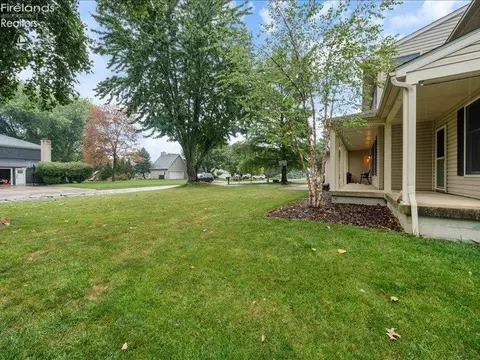 Exterior - 3102 Margo, Huron, OH 44839 photo 26 of 27