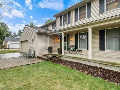 Exterior - 3102 Margo, Huron, OH 44839 photo 2 of 27