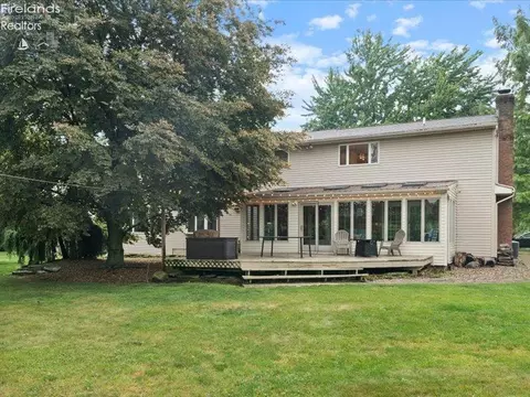 Exterior - 3102 Margo, Huron, OH 44839 photo 21 of 27