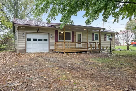 2812 Collins Rd, Collins, OH 44826 photo 2