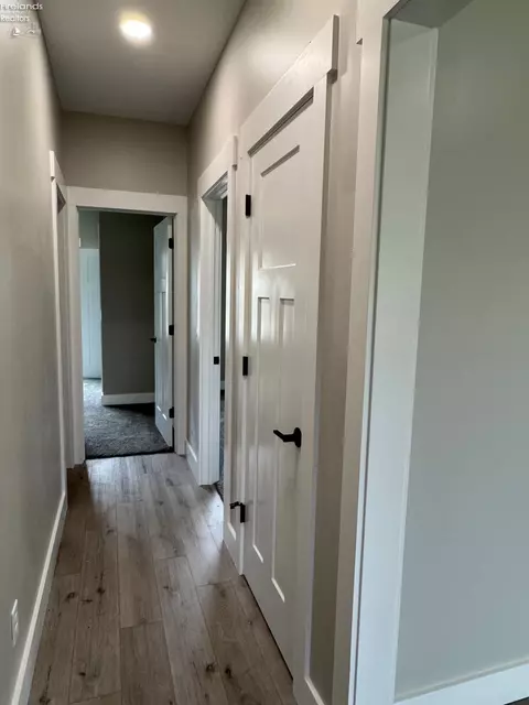 Entry Way - 10 Eagle View Dr, Monroeville, OH 44847 photo 2 of 2