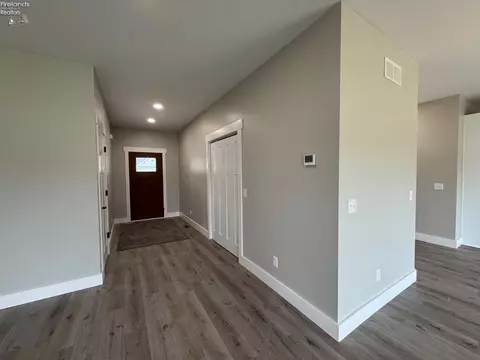 Entry Way - 10 Eagle View Dr, Monroeville, OH 44847 photo 1 of 2