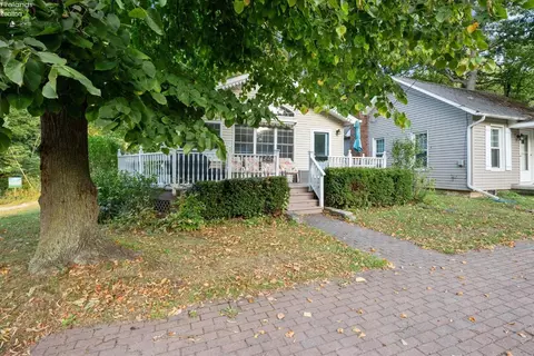 505 Poplar Ave, Lakeside, OH 43440