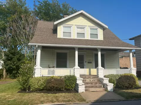 222 Washington Ct, Sandusky, OH 44870