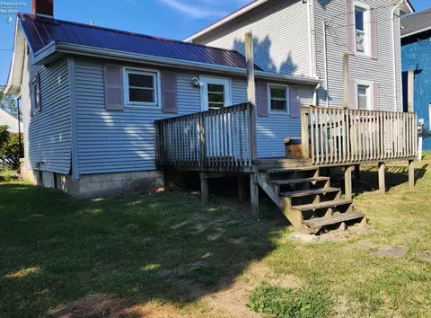 Exterior - 114 Motson St, Willard, OH 44890 photo 4 of 7