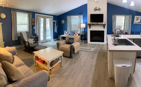 767 Holiday Dr, Willard, OH 44890 photo 16