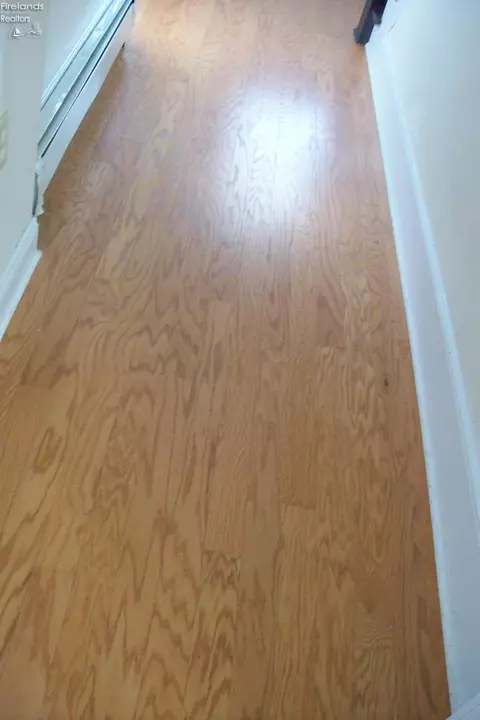 Entry Way - 47 Corwin St, Norwalk, OH 44857 photo 5 of 7