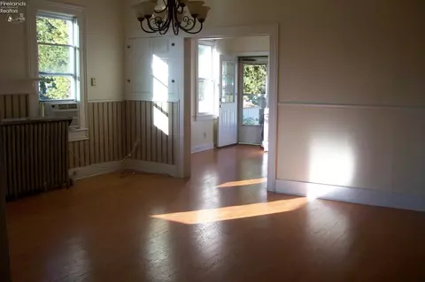 Living - 47 Corwin St, Norwalk, OH 44857 photo 1 of 4