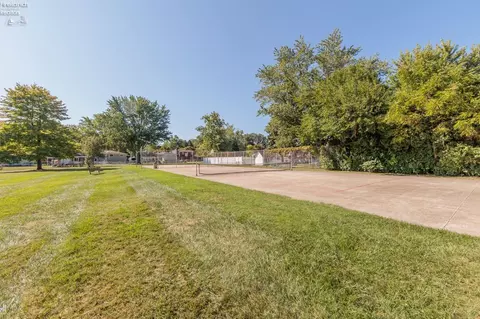 Exterior - 829 Strowbridge Dr, Huron, OH 44839 photo 10 of 11