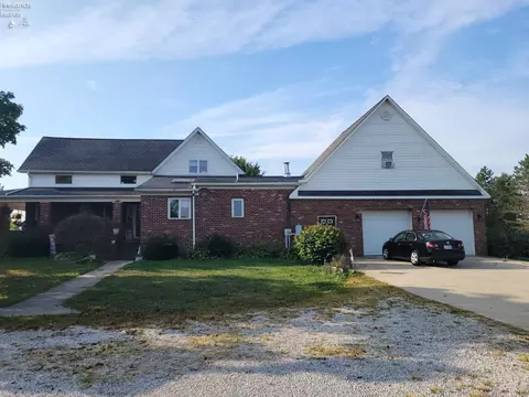 1304 County Road 94, Fremont, OH 43420