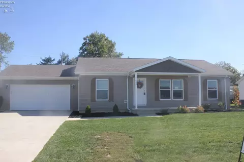 289 Caleb Dr, Fremont, OH 43420