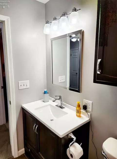 Bath - 712 Gloucester Dr, Huron, OH 44839 photo 18 of 18