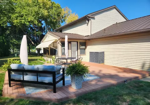 Exterior - 712 Gloucester Dr, Huron, OH 44839 photo 11 of 21