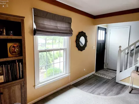 Entry Way - 712 Gloucester Dr, Huron, OH 44839 photo 3 of 6